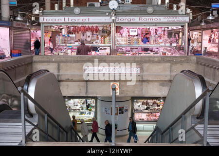 butcher shops on ground level above fish shops in basement in the mercado central, the central market hall in the city of Alicante, Spain Stock Photo