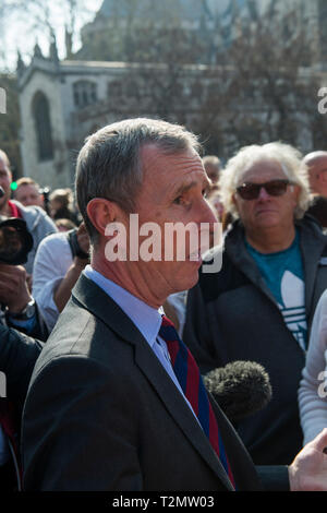 Nigel Evans MP, talking outside the Houses of Parliament on March 29th 2019 and the original day that Britain was supposed to leave the EU. Stock Photo