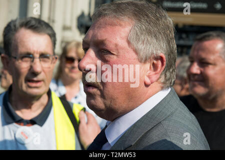 Sammy Wilson DUP MP Outside the Houses of Parliament, London on March 29th 2019 The day the Britain was meant to leave the EU. Stock Photo