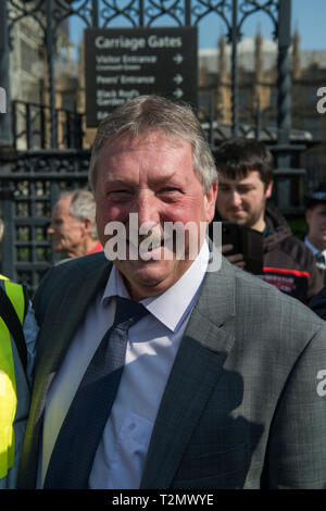 Sammy Wilson DUP MP Outside the Houses of Parliament, London on March 29th 2019 The day the Britain was meant to leave the EU. Stock Photo