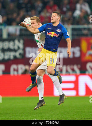 Augsburg, Germany. 02nd Apr, 2019. Andre HAHN, FCA 28 compete for the ball, tackling, duel, header, zweikampf, action, fight against Diego DEMME, RB Leipzig 31 FC AUGSBURG - RB LEIPZIG DFB-Pokal, German Football Trophy, Augsburg, April 02, 2019 Season 2018/2019, Red Bull, Soccer, Credit: Peter Schatz/Alamy Live News Stock Photo