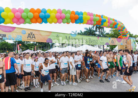 Miami Florida,Bayfront Park,Mercedes Benz Miami Corporate Run,race,community charity runners,employee worker workers working staff,co workers,starting Stock Photo