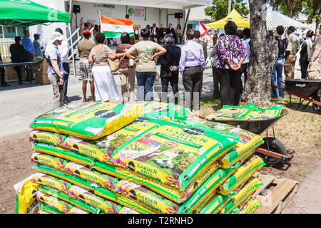 Miami Florida,Liberty City,Square,public housing,ceremony,dedication,community garden,plot,urban,allotment,corporate sponsor,Scotts Miracle Gro,garden Stock Photo