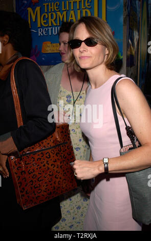 LOS ANGELES, CA. September 16, 2000: Actress/director JODIE FOSTER at the world premiere, in Hollywood, of Walt Disney Pictures' The Little Mermaid II: Return To The Sea. Picture: Paul Smith/Featureflash Stock Photo