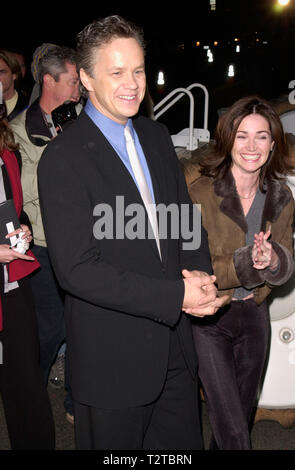 MISSION TO MARS (2000) KIM DELANEY, GARY SINISE MSSM 018 Stock Photo ...