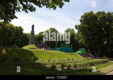 KANIV - CHERKASSY - UKRAINE, MAY 31, 2009: Monument to Taras Shevchenko in Kaniv, Ukraine Stock Photo