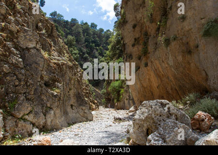 Schlucht bei Agios Nikolaos, gorge near Agios Nikolaos Stock Photo