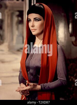 ELIZABETH TAYLOR, CLEOPATRA, 1963 Stock Photo