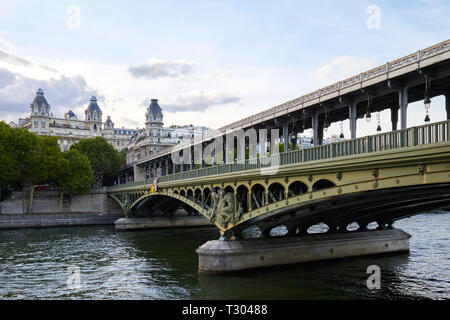 Bir Hakeim bridge in summer afternoon in Paris, France Stock Photo