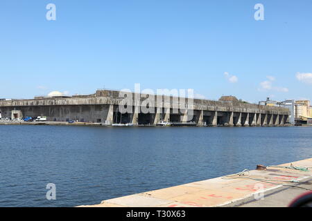 St. Nazaire, Frankreich. 31st July, 2018. View of the German submarine bunker in St. Nazaire. | usage worldwide Credit: dpa/Alamy Live News Stock Photo