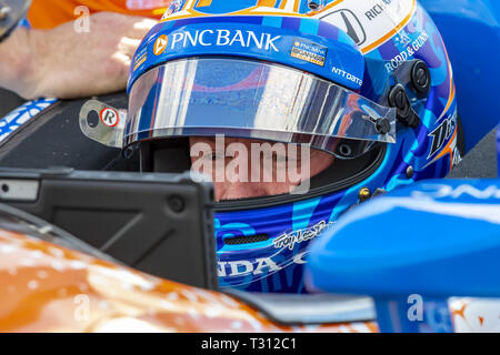 Birmingham, Alabama, USA. 5th Apr, 2019. SCOTT DIXON (9) of New Zealand prepares for practice for the Honda Indy Grand Prix of Alabama at Barber Motorsports Park in Birmingham, Alabama. (Credit Image: © Walter G Arce Sr Asp Inc/ASP) Credit: ZUMA Press, Inc./Alamy Live News Stock Photo