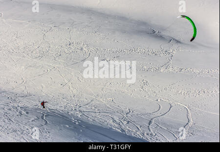 Picture of a snow kite in powder snow in Passo Giau, high alpine pass near Cortina d'Ampezzo, Dolomites, Italy Stock Photo