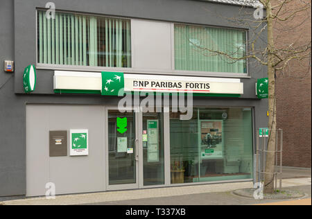 BNP Paribas Fortis bank. SIgn on the exterior of BNP ...