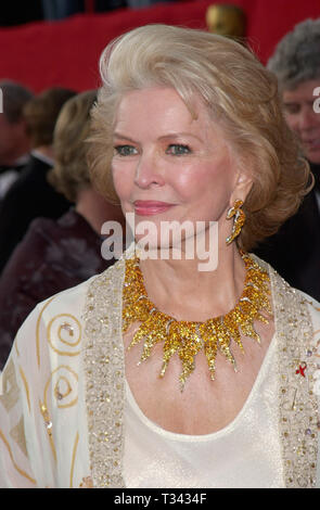 LOS ANGELES, CA. March 25, 2001: ELLEN BURSTYN at the 73rd Annual Academy Awards in Los Angeles. © Paul Smith/Featureflash Stock Photo