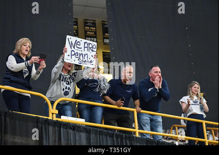 Iowa City, Iowa, USA. 5th Apr, 2019. Penn State Fans Cheer during the Team Final and All-Around Competition held at Carver-Hawkeye Arena in Iowa City, Iowa. Credit: Amy Sanderson/ZUMA Wire/Alamy Live News Stock Photo