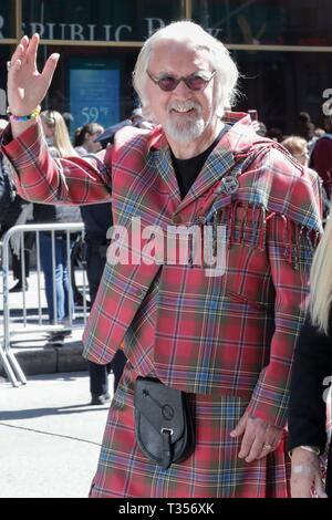 New York, USA. 06th Apr, 2019.  Grand Marshal Billy Connolly and Family (Wife Pamela Stephenson, daughters Scarlett and Amy) During the New York City Tartan Day Parades. Photo: Luiz Rampelotto/EuropaNewswire | usage worldwide Credit: dpa picture alliance/Alamy Live News Stock Photo