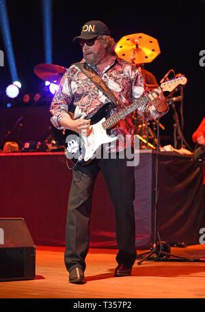 Hiawassee, GA, USA. 6th Apr, 2019. Hank Williams Jr. on stage for Hank Williams Jr. in Concert, Georgia Mountain Fairgrounds, Hiawassee, GA April 6, 2019. Credit: Derek Storm/Everett Collection/Alamy Live News Stock Photo