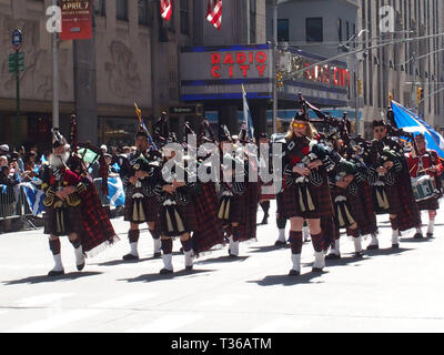 April 6, 2019 - New York, New York, U.S. - (New York)  Tartan Day Parade winds it's way up 6th avenue in Manhattan with Sir Billy Connelly as Grand Marshal and his wife by his side Pamela Stevenson (Credit Image: © Bruce Cotler/Globe Photos via ZUMA Wire) Stock Photo