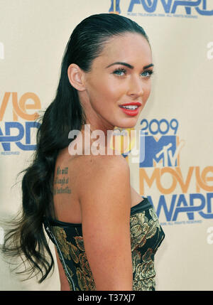 Megan Fox - MTV Movie Awards at the Universal Studio Amphitheatre in Los Angeles.FoxMegan 72 Red Carpet Event, Vertical, USA, Film Industry, Celebrities,  Photography, Bestof, Arts Culture and Entertainment, Topix Celebrities fashion /  Vertical, Best of, Event in Hollywood Life - California,  Red Carpet and backstage, USA, Film Industry, Celebrities,  movie celebrities, TV celebrities, Music celebrities, Photography, Bestof, Arts Culture and Entertainment,  Topix, headshot, vertical, one person,, from the year , 2009, inquiry tsuni@Gamma-USA.com Stock Photo