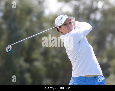 Rancho Mirage, California, USA. 7th Apr 2019. Ally McDonald hits a tee shot on the sixth hole during the final round of the LPGA Tour ANA Inspiration golf tournament at Mission Hills Country Club in Rancho Mirage, California. Charles Baus/CSM Credit: Cal Sport Media/Alamy Live News Stock Photo