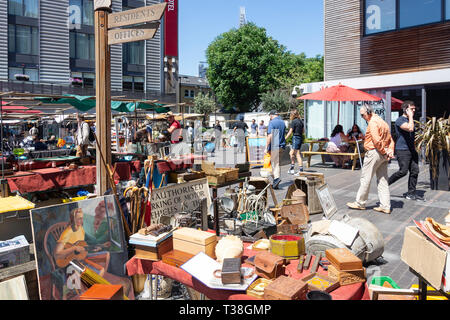 Market stalls, Bermondsey Antiques Market, Bermondsey Square, Bermondsey, Royal Borough of Southwark, Greater London, England, United Kingdom Stock Photo