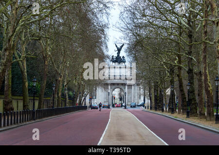 Constitution Hill towards Wellington Arch, London, Saturday, March 23, 2019.Photo: David Rowland / One-Image.com Stock Photo
