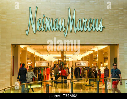 Fashion valley discount mall neiman marcus