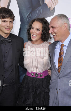 Ashton Kutcher and Katherine Heigl at the premiere of "Killers" held at
