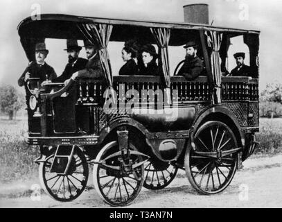 l'obeissante, the first steam-powered road vehicle, built in 1873 by amedee bollee Stock Photo