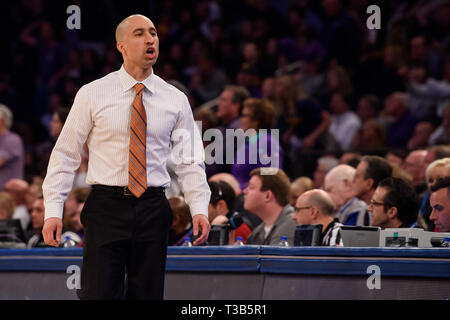 April 04, 2019: Texas Longhorns head coach Shaka Smart is animated on the sidelines at the final of the NIT Tournament game between The Texas Longhorns and The Lipscomb Bisons at Madison Square Garden, New York, New York. Mandatory credit: Kostas Lymperopoulos/CSM Stock Photo