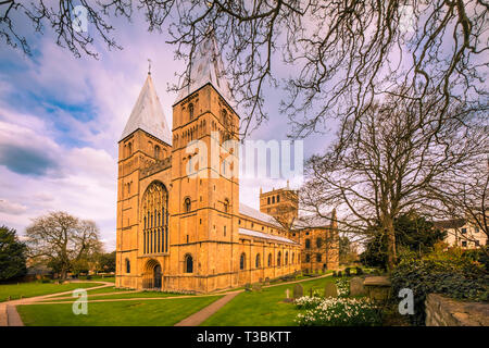 The West Front and south side of Southwell Minster which is the Cathedral Church of Nottinghamshire and dates back to the 11th and 12th centuries. Stock Photo