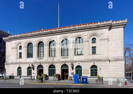 The Beaux Arts style Bellingham Federal Building and U.S. Post Office in downtown Bellingham, Washington state, USA Stock Photo