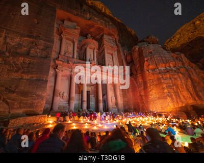 Petra By Night candlelit tourist event at The Treasury (Al Khazneh), Petra, Jordan, UNESCO Stock Photo