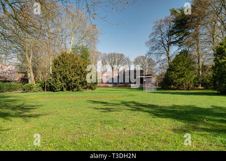 Krefeld - Garden-View to Museum House Esters, built  between 1928 und 1931 by Mies van der Rohe, North Rhine Westphalia, Germany, 30.03.2019 Stock Photo