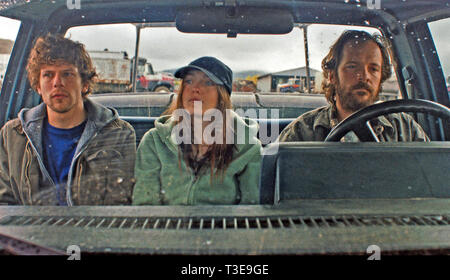 NIGHT MOVES 2013 film with from left: Jesse Eisenberg, Dakota Fanning, Peter Sarsgaard Stock Photo