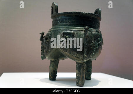 shang dynasty vessel bronze cooking bc alamy 1050 circa chinese 1200 ding taotie china