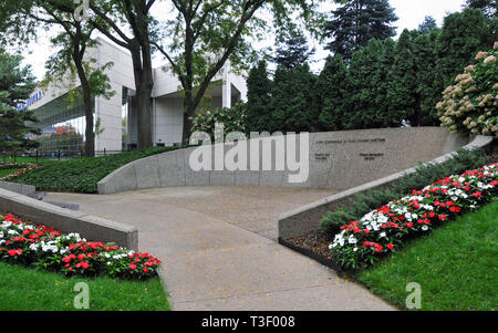 The tomb of U.S. President Gerald R. Ford and First Lady Betty Ford, on the grounds of the Gerald R. Ford Presidential Museum in Grand Rapids, MI. Stock Photo