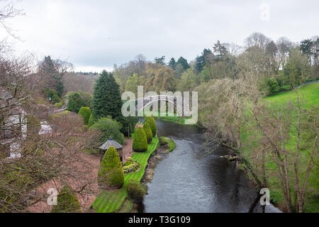 The original Brig O' Doon from the new bridge on High Maybole Road, Alloway, Ayrshire, Scotland. Featured in the Robert Burns poem 'Tam O'Shanter'. Stock Photo