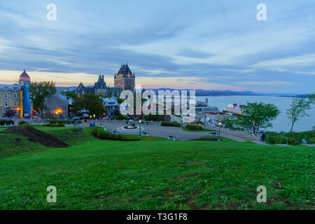 Sunset view of the old town and the Saint Lawrence River from the citadel, Quebec City, Quebec, Canada Stock Photo