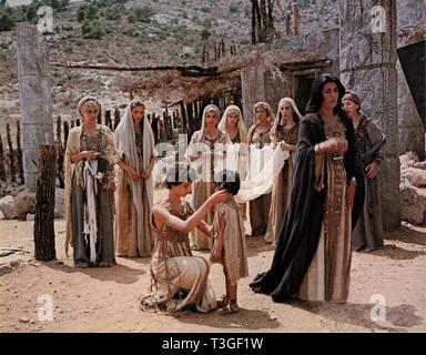 Ifigeneia Iphigenia Year : 1977 Greece Director : Michel Cacoyannis Tatiana Papamoschou, Irene Papas Stock Photo