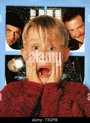 Home Alone  Year : 1990  USA Realisateur : Chris Columbus Macaulay Culkin, Daniel Stern, Joe Pesci Poster (Art Work) Stock Photo
