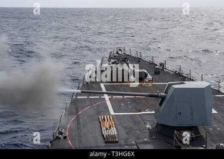 190406-N-UM706-0017 ATLANTIC OCEAN (April 6, 2019) The Arleigh Burke ...