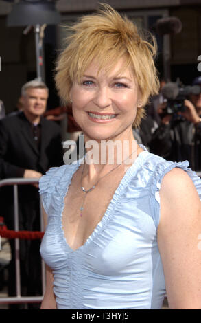 LOS ANGELES, CA. March 16, 2002: Actress DEE WALLACE STONE at the 20th anniversary premiere of her movie E.T. The Extra-Terrestrial, in Los Angeles. © Paul Smith / Featureflash Stock Photo