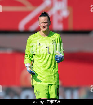 Paderborn, Germany. 09th Apr, 2019. goalwart Almuth SCHULT (GER) disappointed Football National Team Women Friendlies, Germany (GER) - Japan (JPN), on 09.04.2019 in Paderborn / Germany. | Usage worldwide Credit: dpa picture alliance/Alamy Live News Stock Photo