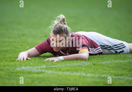 Paderborn, Germany. 09th Apr, 2019. Alexandra POPP (GER) at ground, Soccer National Team Women Friendly Match, Germany (GER) - Japan (JPN) 2: 2, 09.04.2019 in Paderborn / Germany. | Usage worldwide Credit: dpa picture alliance/Alamy Live News Stock Photo