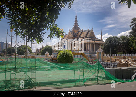 walls and front of in works of Royal palace in Phnom Penh captures. Stock Photo