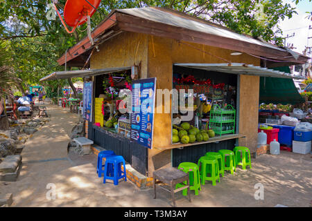 Juice stall, seaside promenade, Hat Noppharat Thara, Krabi province, Thailand Stock Photo