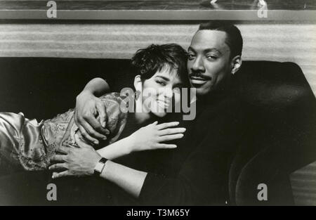 Helle Berry and Eddy Murphy in the movie Boomerang, 1992 Stock Photo