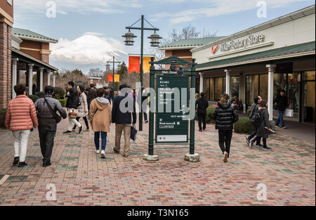 GOTEMBA PREMIUM OUTLETS JAPAN Stock Photo Alamy