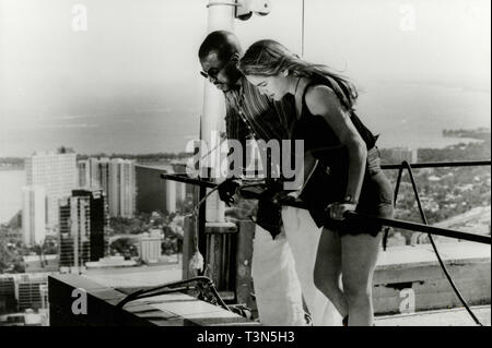 Wesley Snipes and Yancy Butler in the movie Drop Zone, 1994 Stock Photo